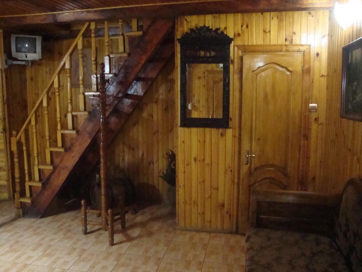 Domik S Saunoy Na Ogiyenko Apartment Kamianets Podilskyi Bagian luar foto