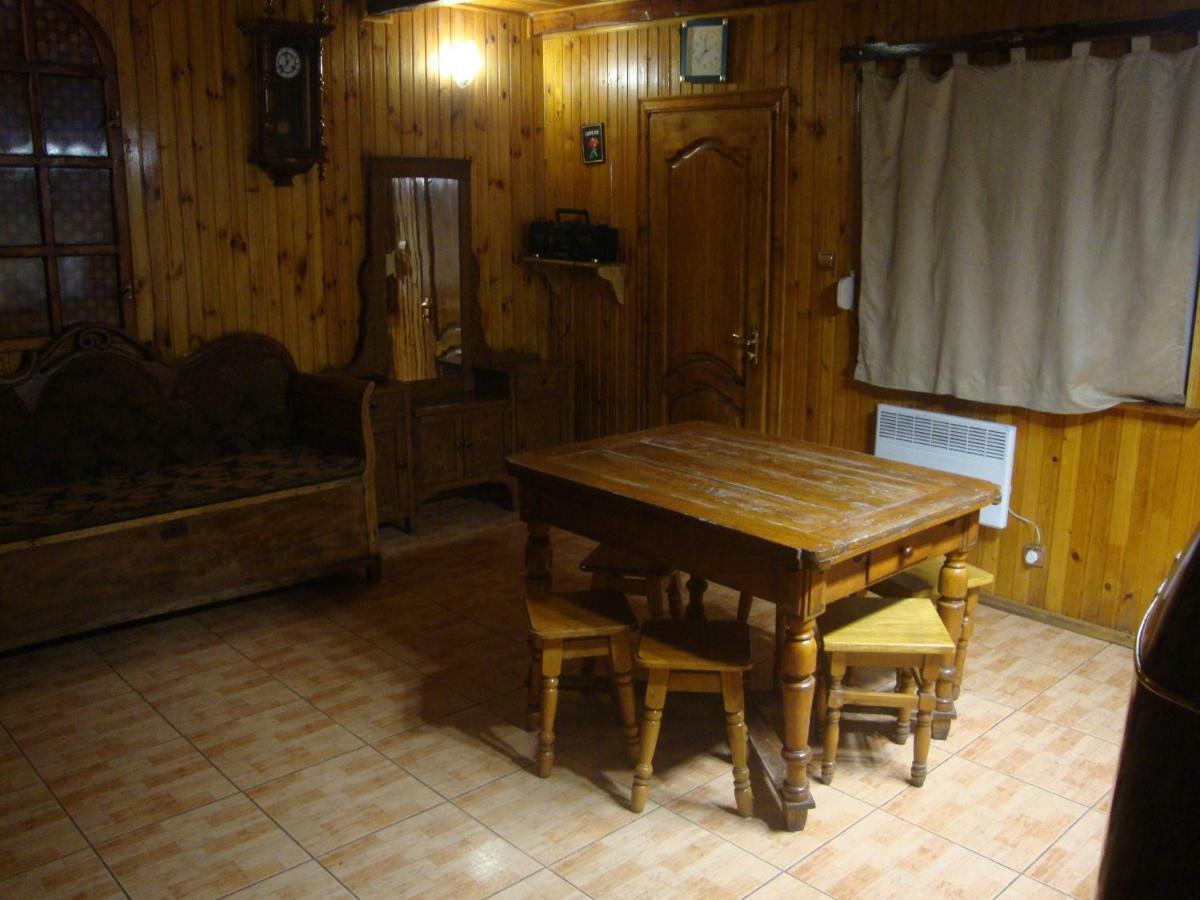 Domik S Saunoy Na Ogiyenko Apartment Kamianets Podilskyi Bagian luar foto