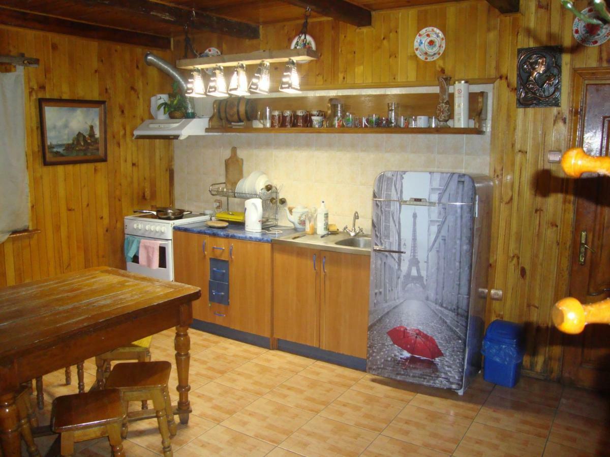 Domik S Saunoy Na Ogiyenko Apartment Kamianets Podilskyi Bagian luar foto